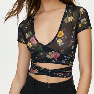Aritzia Crop Top